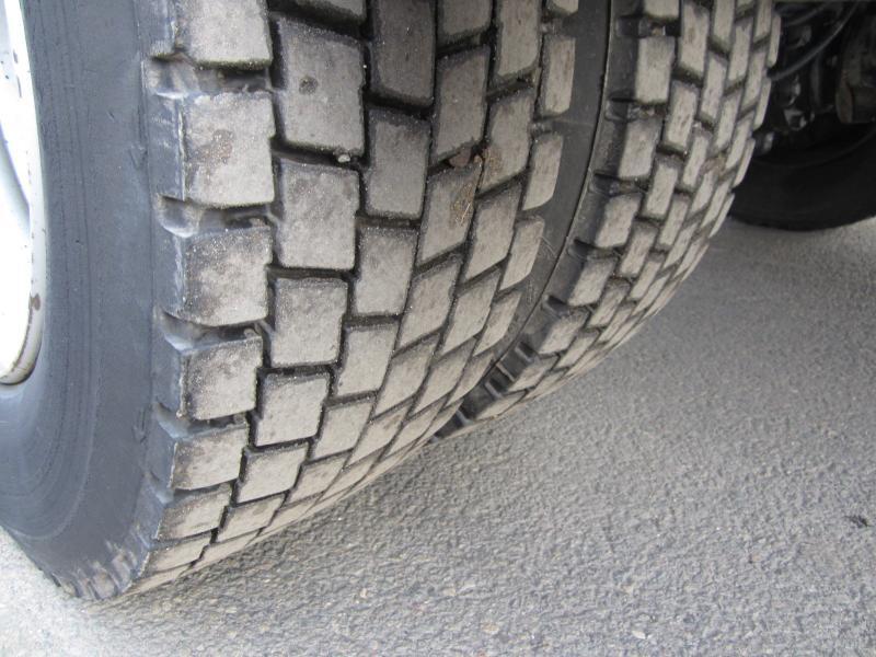 Camion à rideaux coulissants Renault Midlum 180 DCI