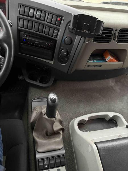 Camion à rideaux coulissants Renault Midlum 280