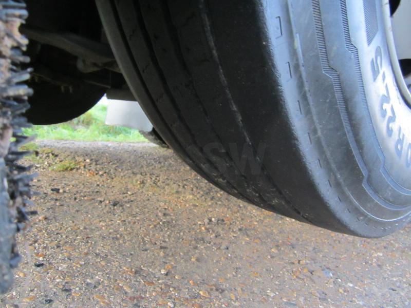 Camion à rideaux coulissants Renault Premium 370 DXI