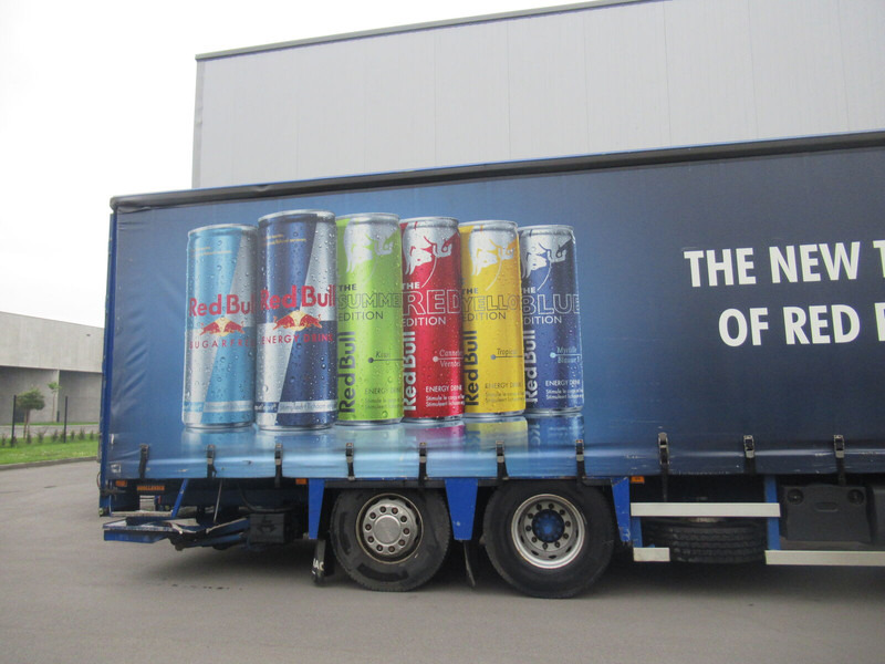 Camion à rideaux coulissants Scania p310