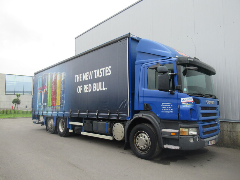 Camion à rideaux coulissants Scania p310