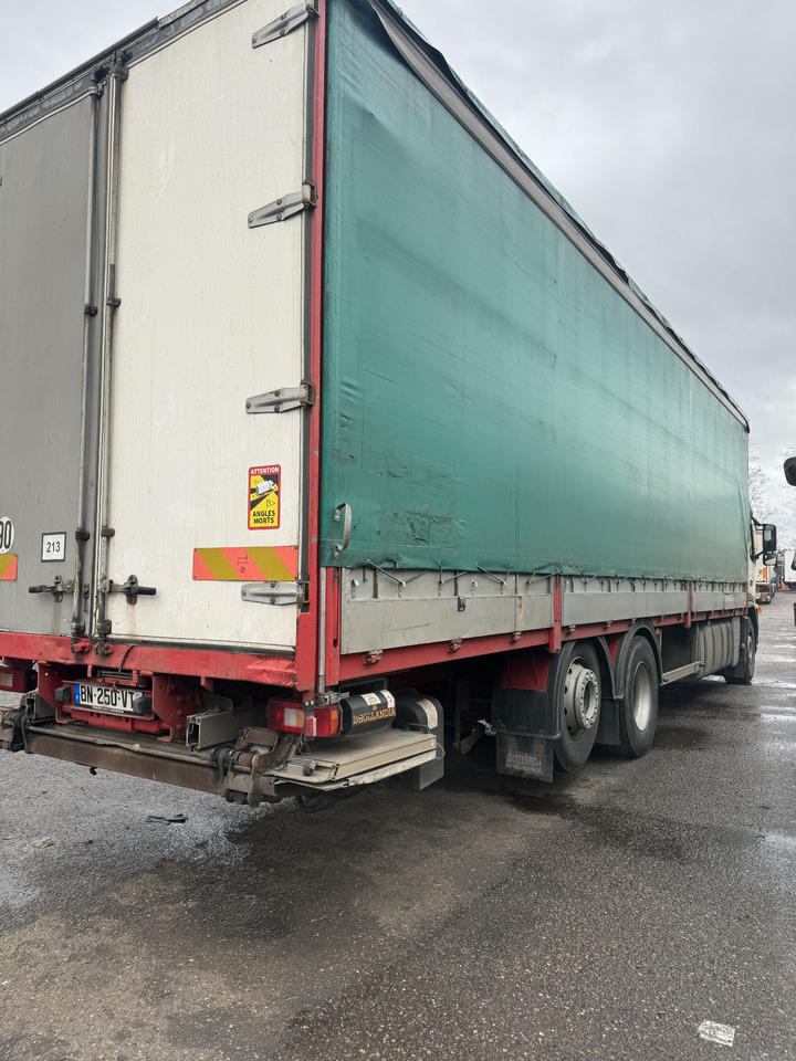 Camion à rideaux coulissants VOLVO FM 400