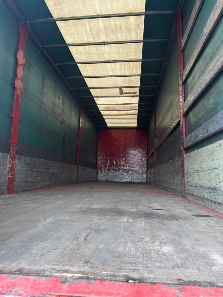 Camion à rideaux coulissants VOLVO FM 400