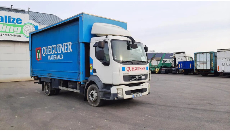 Camion à rideaux coulissants Volvo FL 240