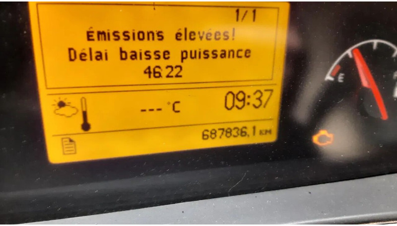 Camion à rideaux coulissants Volvo FL 240