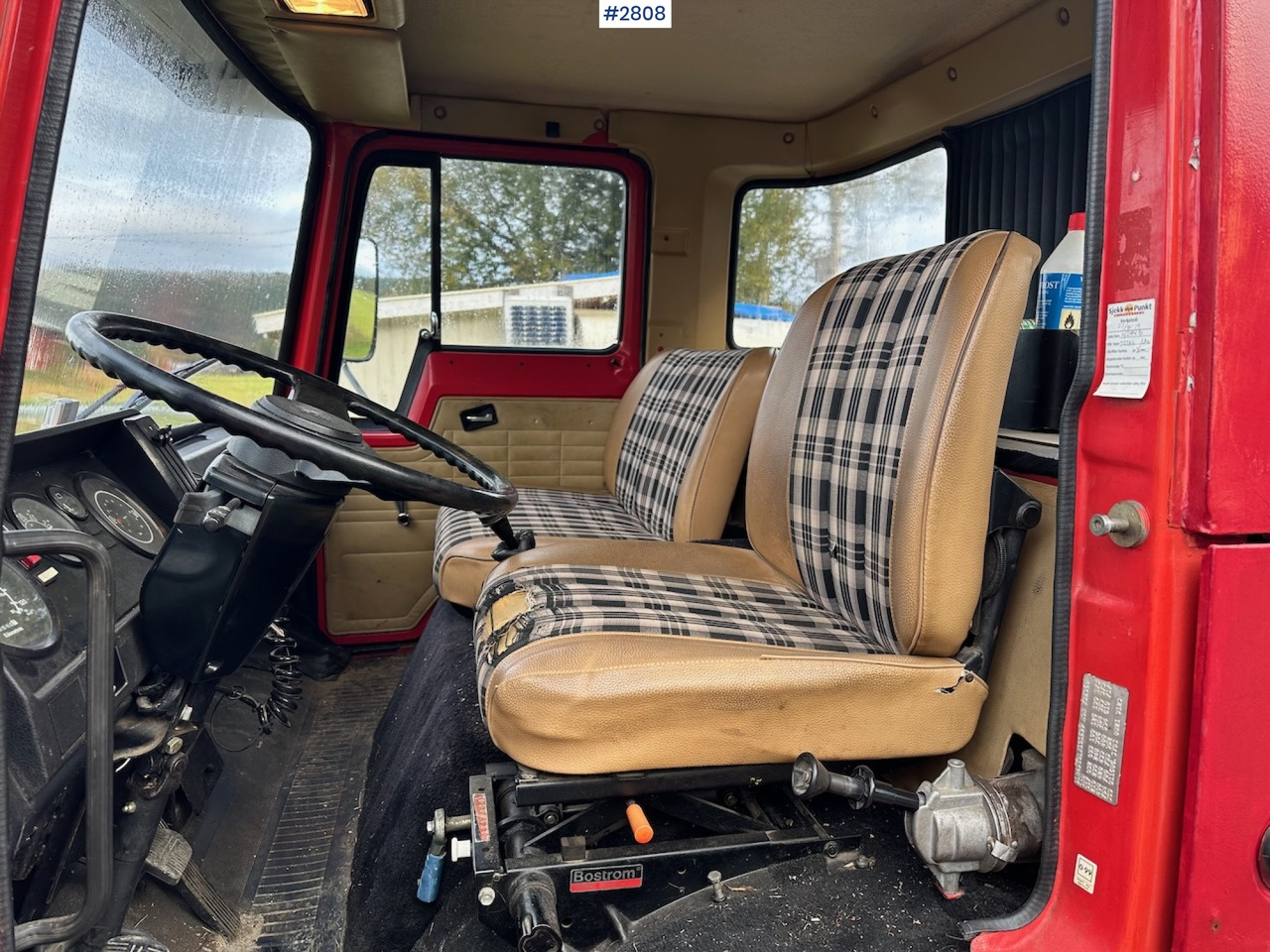 Camion ampliroll 1983 Bedford TL 1260 hook truck
