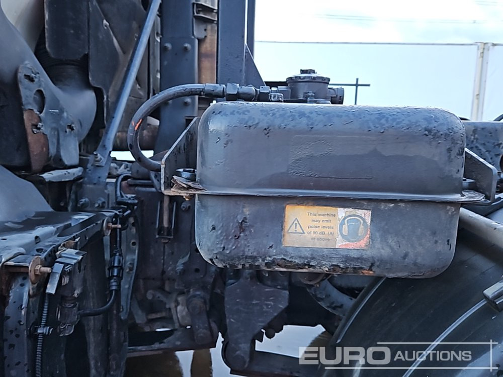 Camion ampliroll 2005 Volvo FM12 340