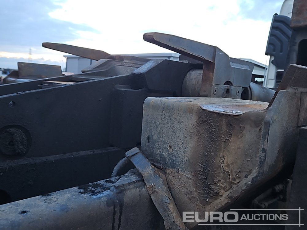 Camion ampliroll 2005 Volvo FM12 340