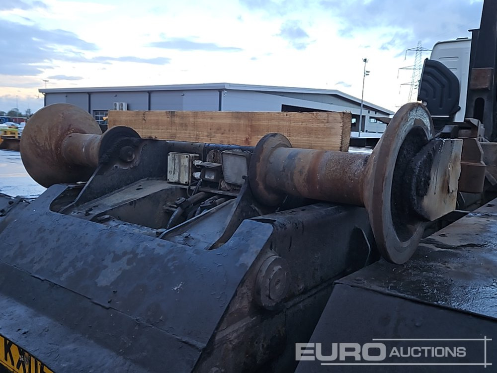 Camion ampliroll 2005 Volvo FM12 340