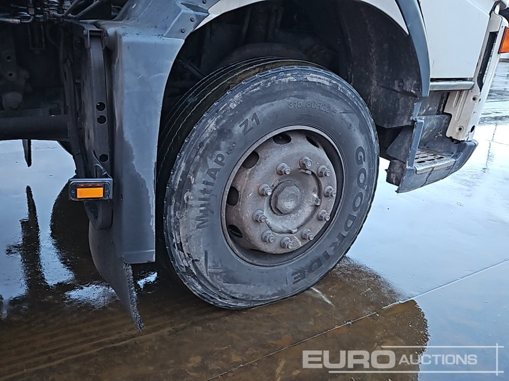 Camion ampliroll 2005 Volvo FM12 340