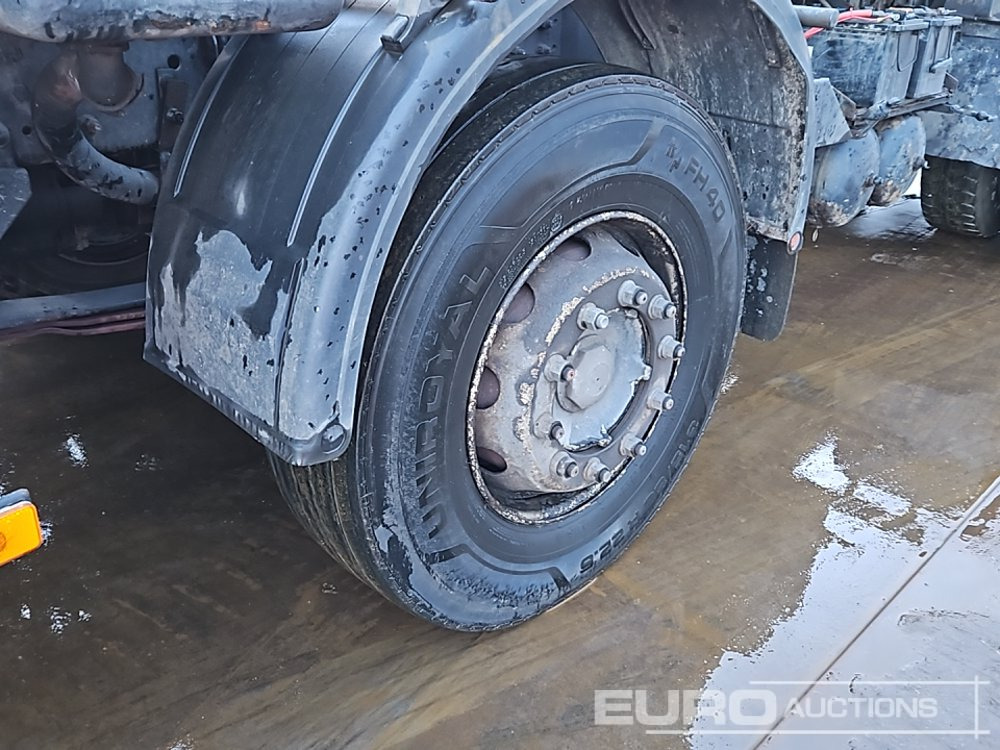 Camion ampliroll 2005 Volvo FM12 340