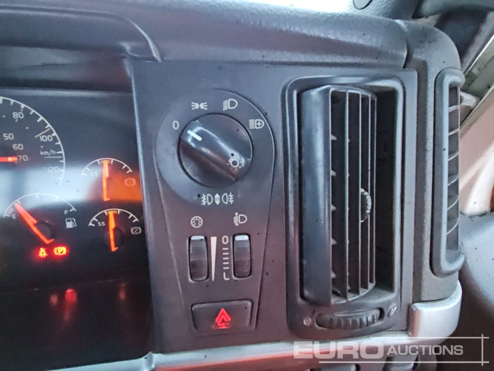 Camion ampliroll 2005 Volvo FM12 340