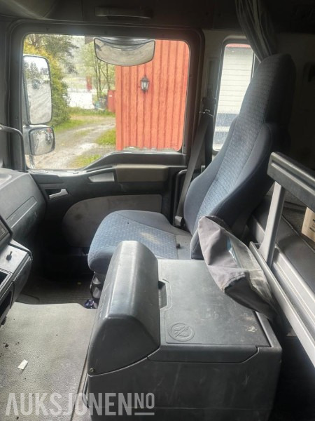 Camion ampliroll 2007 MAN TGA 26.440 6X2-2 BL