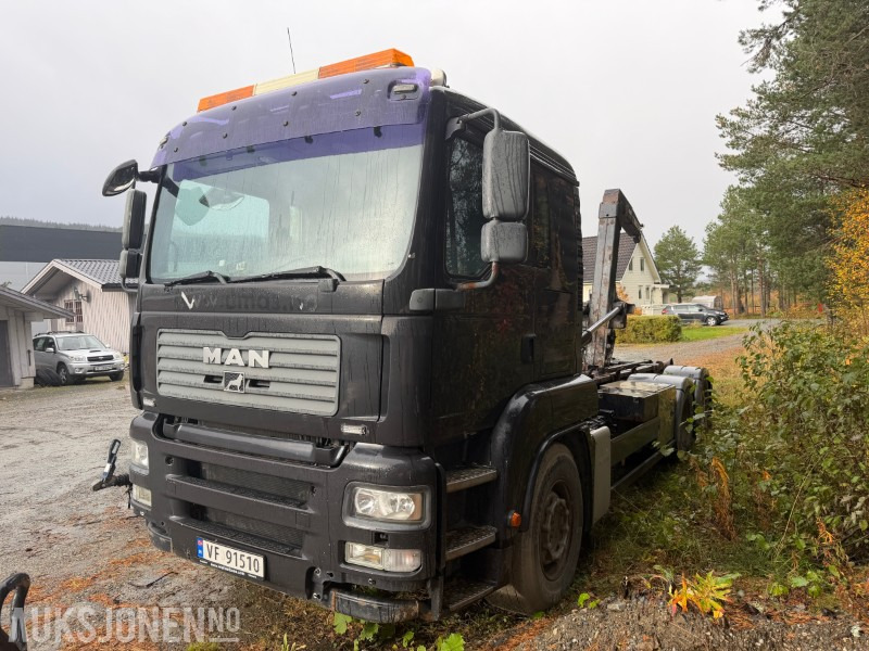 Camion ampliroll 2007 MAN TGA 26.440 6X2-2 BL