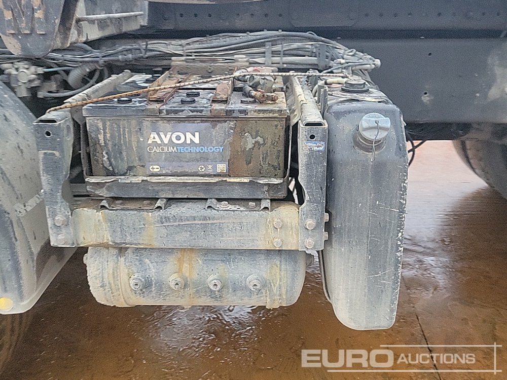 Camion ampliroll 2011 DAF 85CF-410