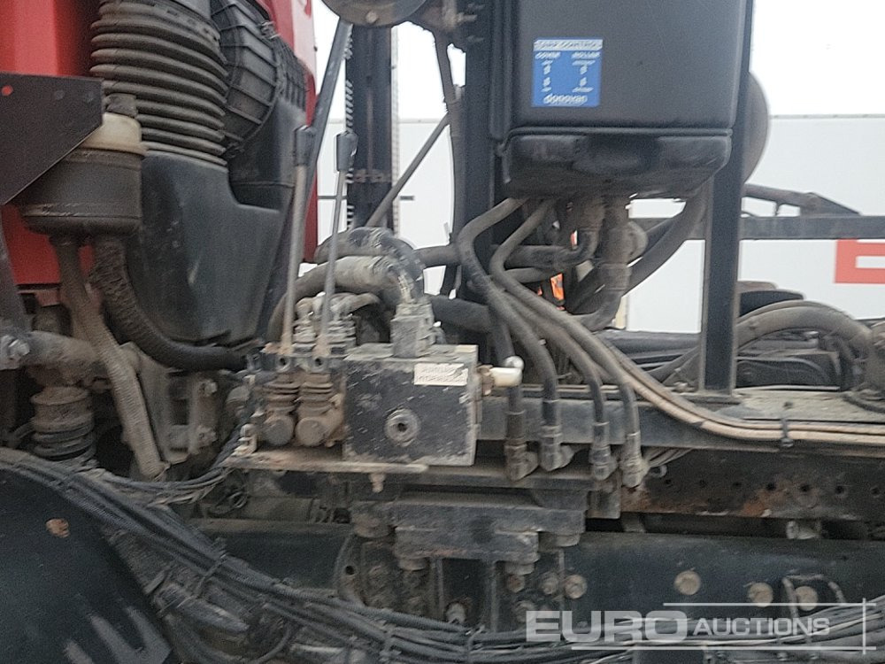 Camion ampliroll 2011 DAF 85CF-410