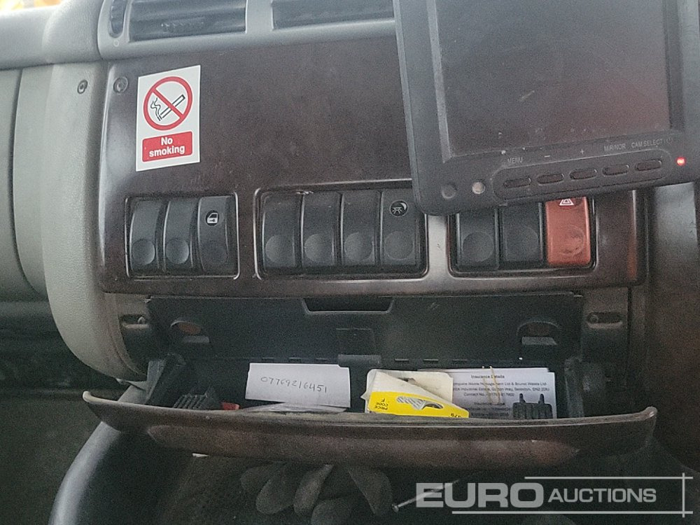 Camion ampliroll 2011 DAF 85CF-410