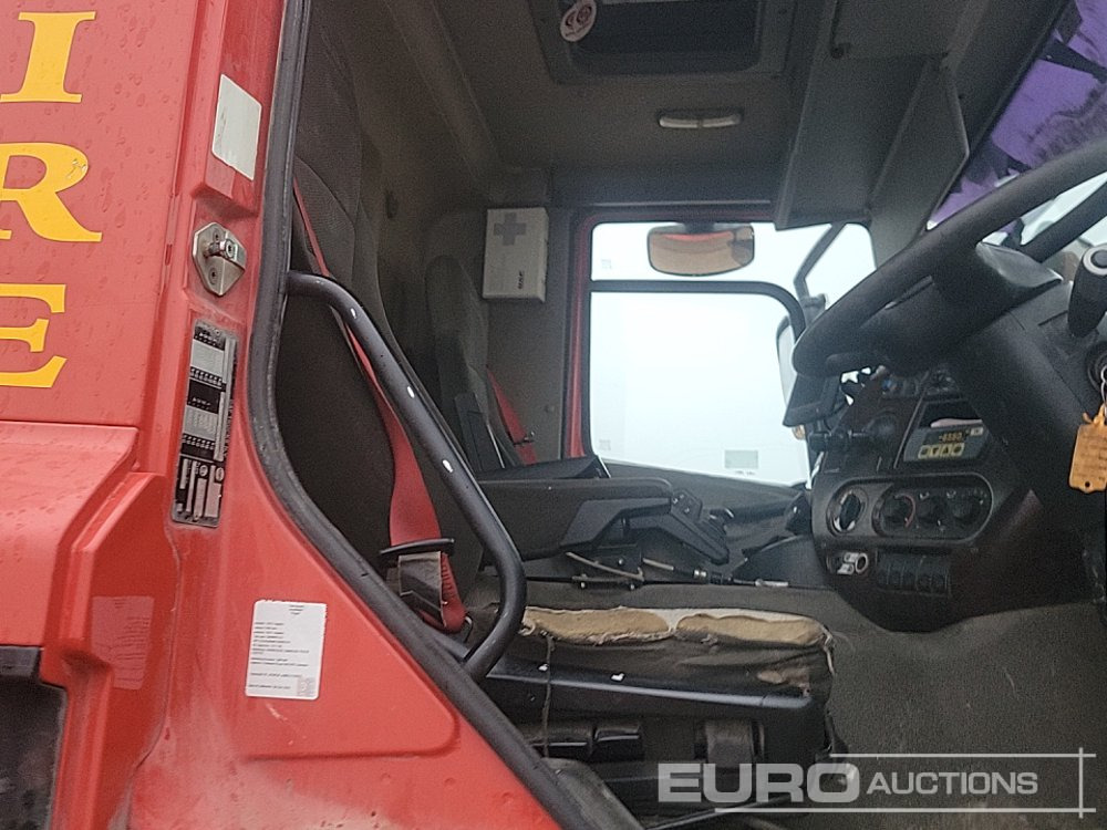 Camion ampliroll 2011 DAF 85CF-410