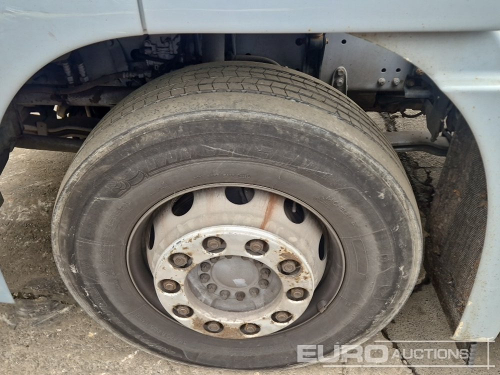 Camion ampliroll 2012 MAN TGS 26.440