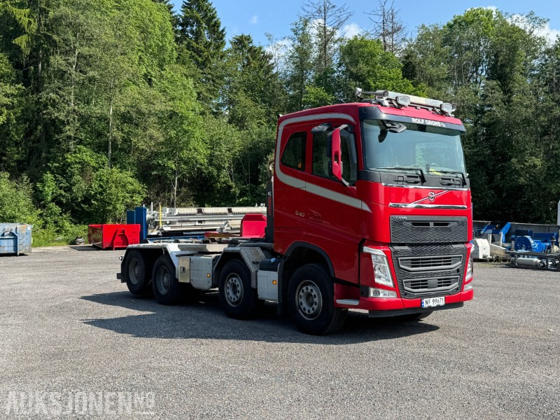 Camion ampliroll 2020 Volvo FH540 8x4 Krokbil