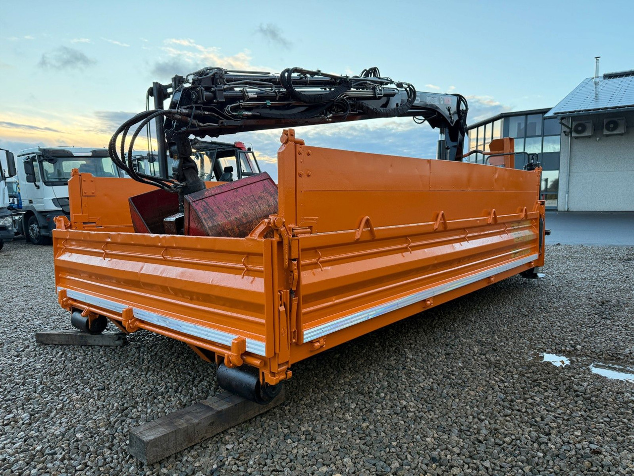 Camion ampliroll Abrollcontainer mit Hiab Kran 077 B- 3