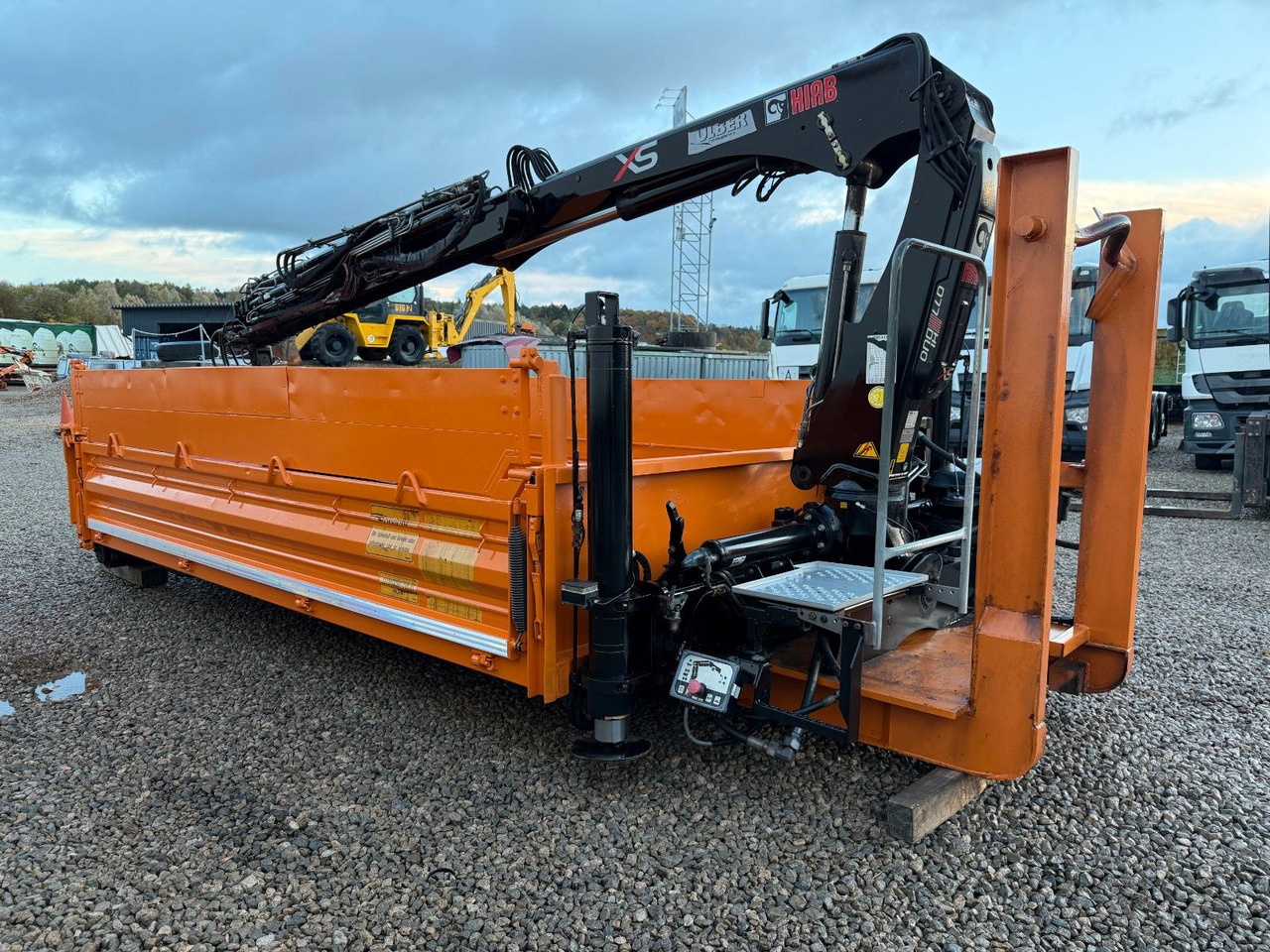 Camion ampliroll Abrollcontainer mit Hiab Kran 077 B- 3