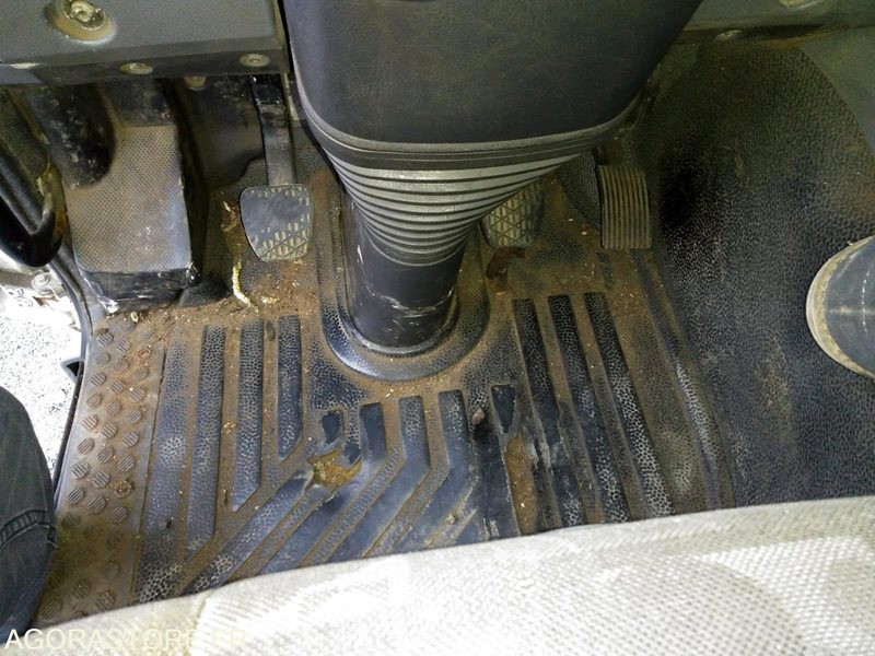 Camion ampliroll CAMION AMPLIROLL CN-524-FV