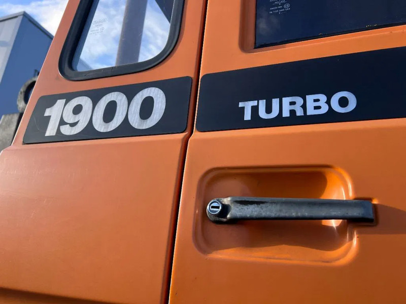 Camion ampliroll DAF 1900 TURBO 4X4 HOOKLIFT