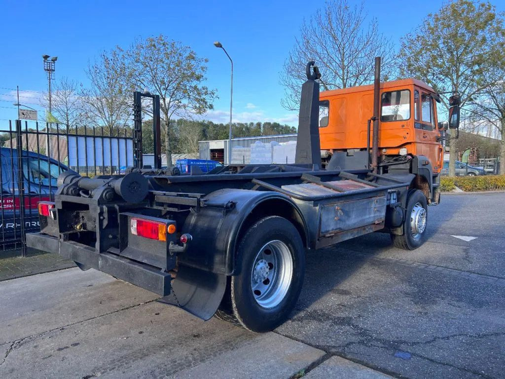 Camion ampliroll DAF 1900 TURBO 4X4 HOOKLIFT