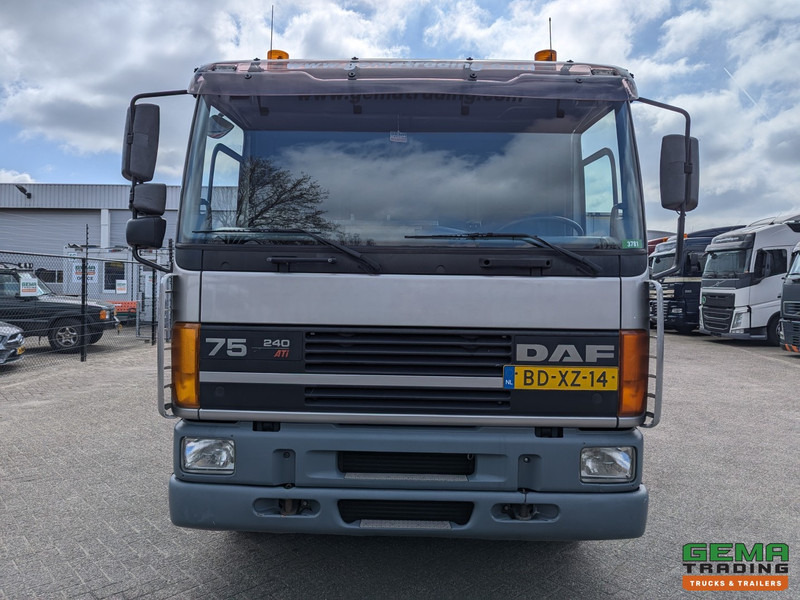 Camion ampliroll DAF 75.240 4x2 Dagcab Euro1 - Haakarm 14T + Palfinger PK11000 - Afstandsbediening