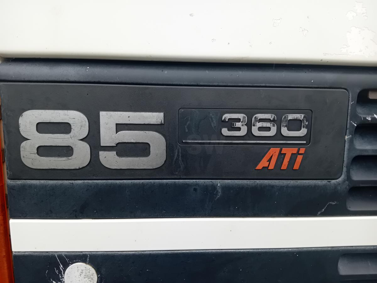 Camion ampliroll DAF 85 ATI 360