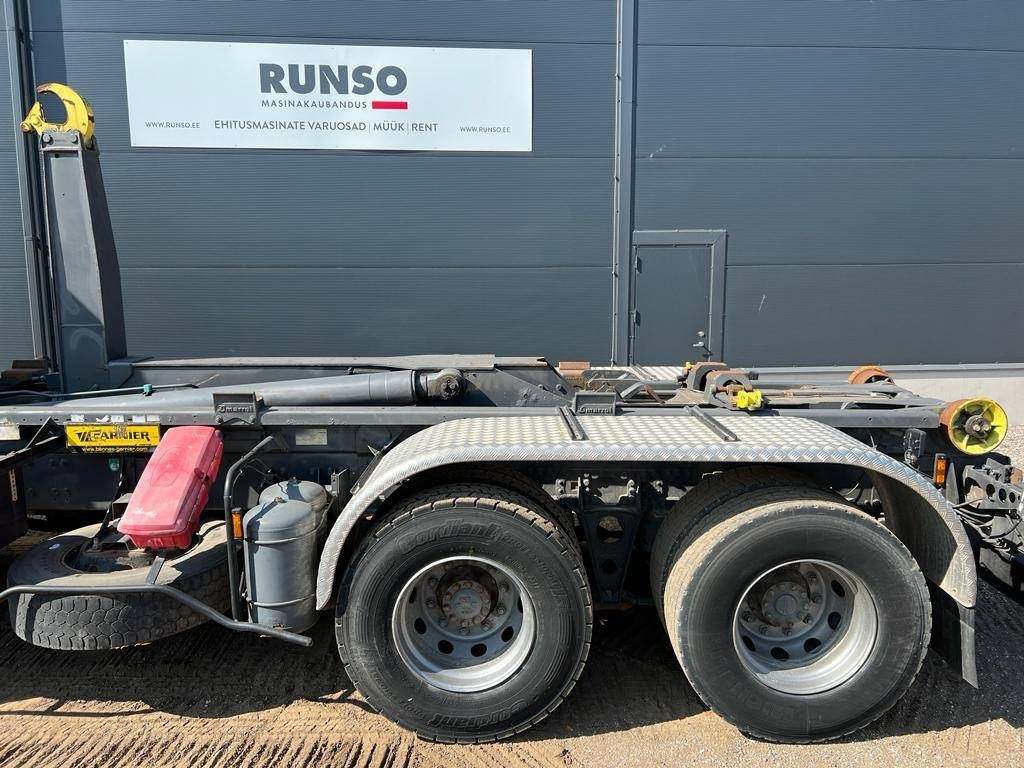 Camion ampliroll DAF CF85.460