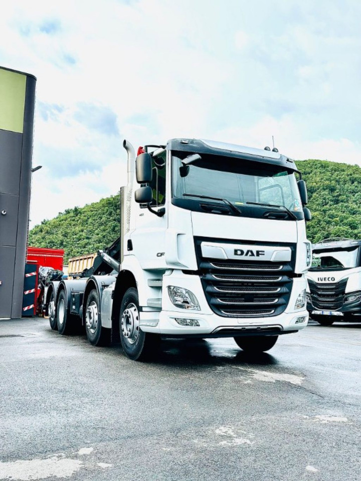 Camion ampliroll DAF CF85 NUOVO SCARRABILE