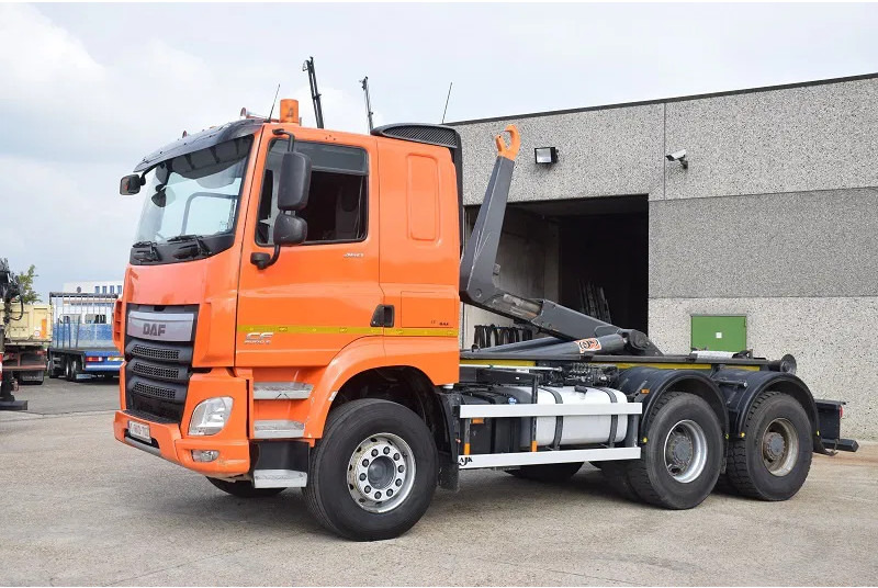 Camion ampliroll DAF CF 460