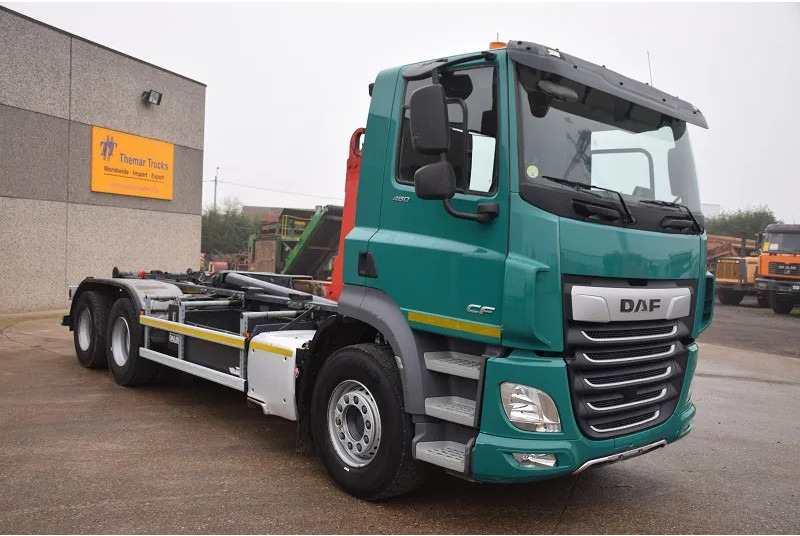 Camion ampliroll DAF CF 480