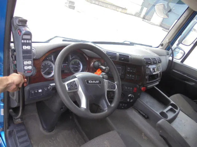 Camion ampliroll DAF CF 510 8X2 TRIPLE NL TRUCK