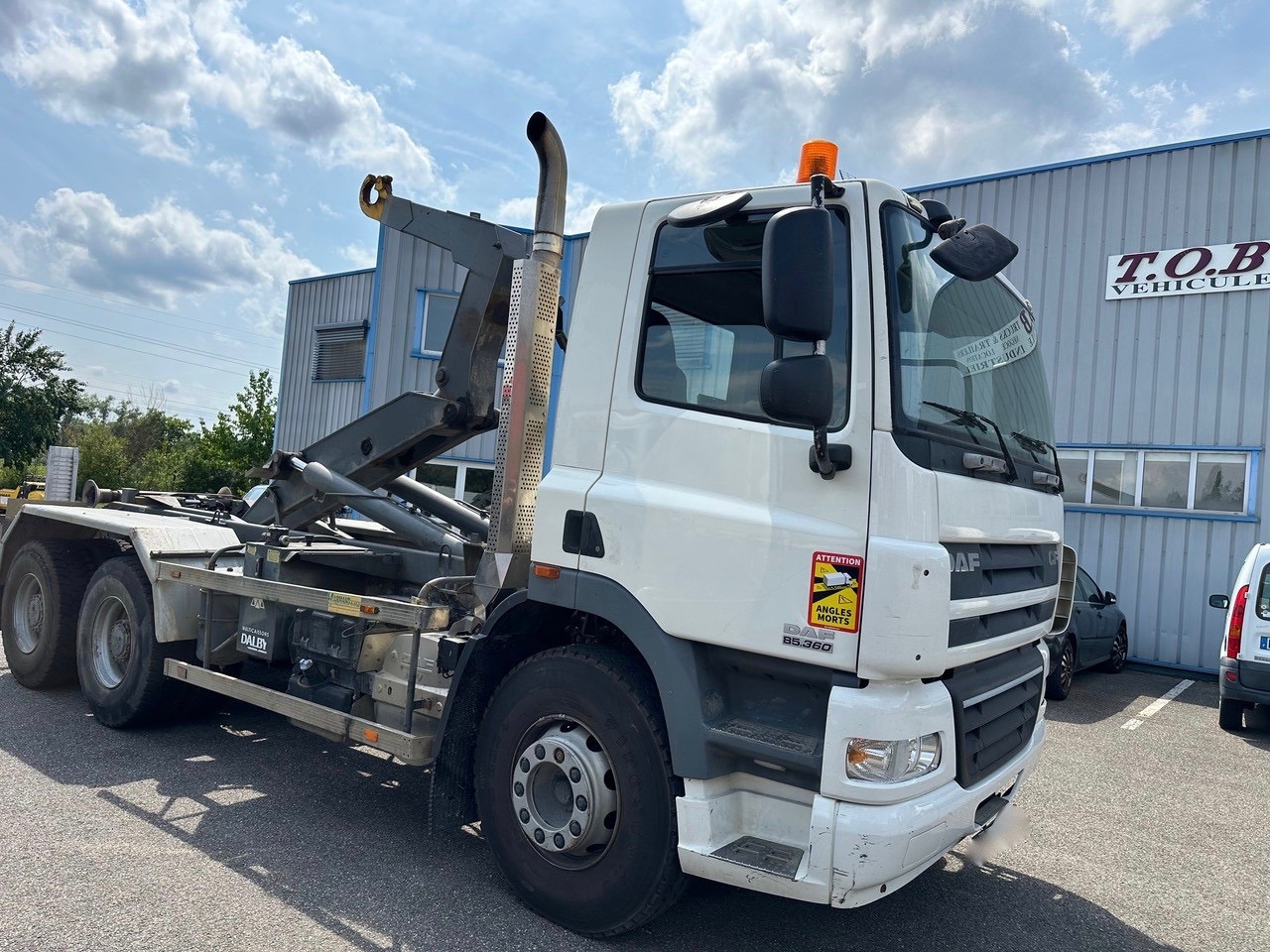 Camion ampliroll DAF CF 85.360