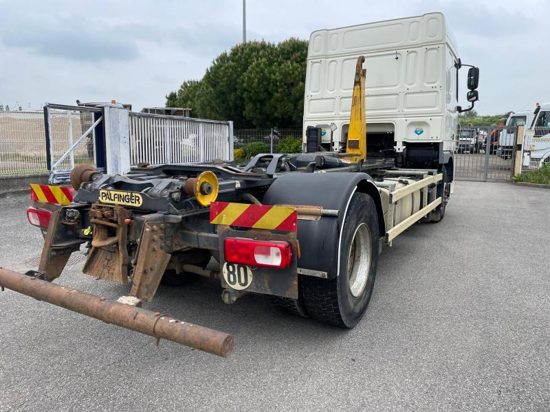 Camion ampliroll DAF XF105 460