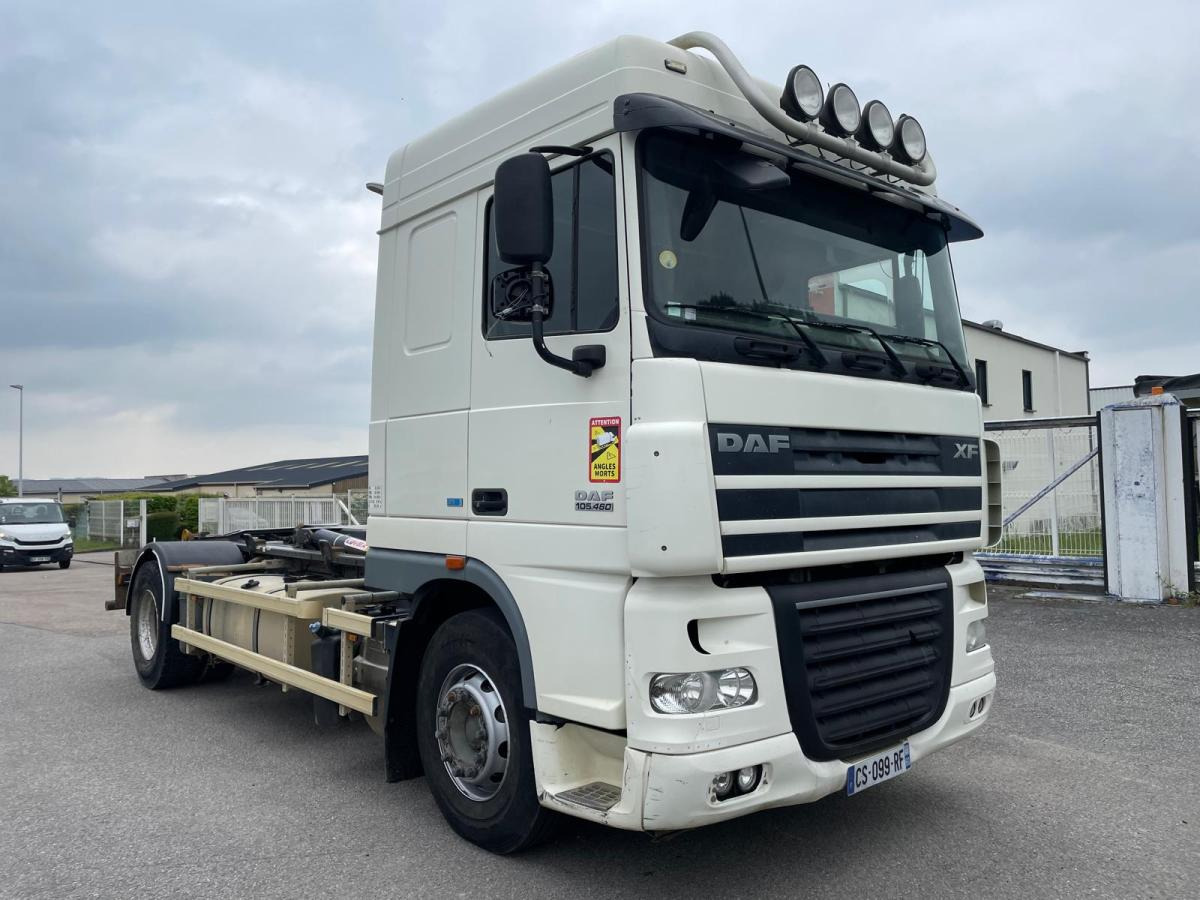 Camion ampliroll DAF XF105 460