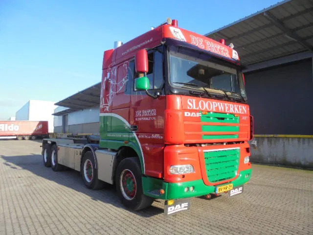 Camion ampliroll DAF XF 105 410 FAD 8X4 STEEL SUSPENSION