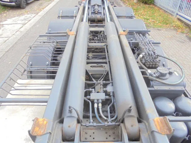 Camion ampliroll DAF XF 106 510 8X2 TRIPLE NL TRUCK