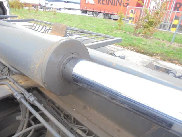 Camion ampliroll DAF XF 106 510 8X2 TRIPLE NL TRUCK