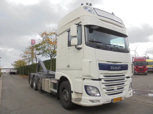 Camion ampliroll DAF XF 106 510 8X2 TRIPLE NL TRUCK