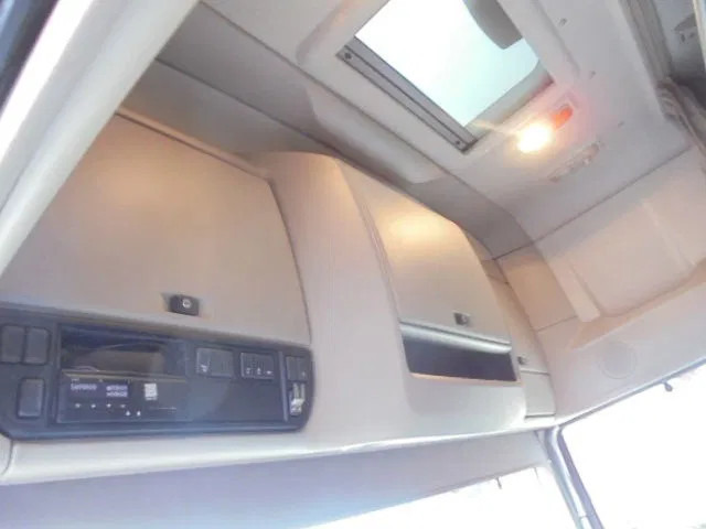 Camion ampliroll DAF XF 106 510 8X2 TRIPLE NL TRUCK