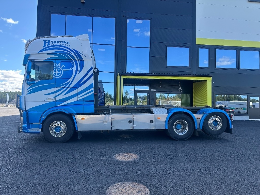 Camion ampliroll DAF XF 530 6x2*4