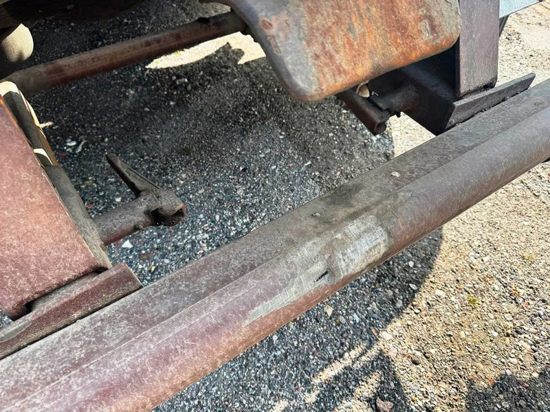 Camion ampliroll DAF XF 530 Hoglift with knæk arm.