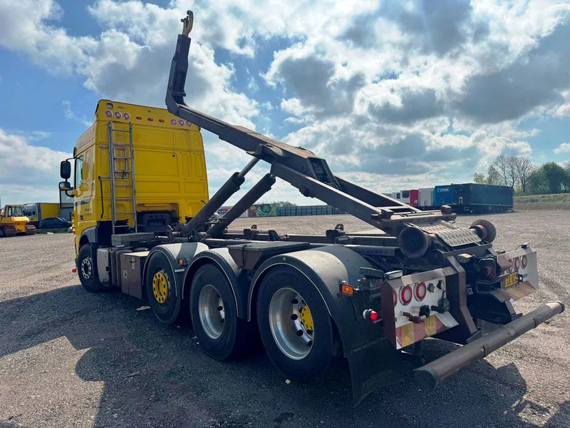 Camion ampliroll DAF XF 530 Hoglift with knæk arm.