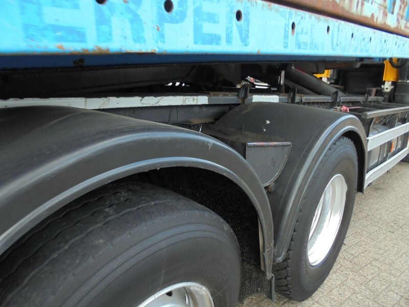 Camion ampliroll DAF XF 95.530 + hooksystem + crane palfinger 12.5 t/m+ seperated box incl