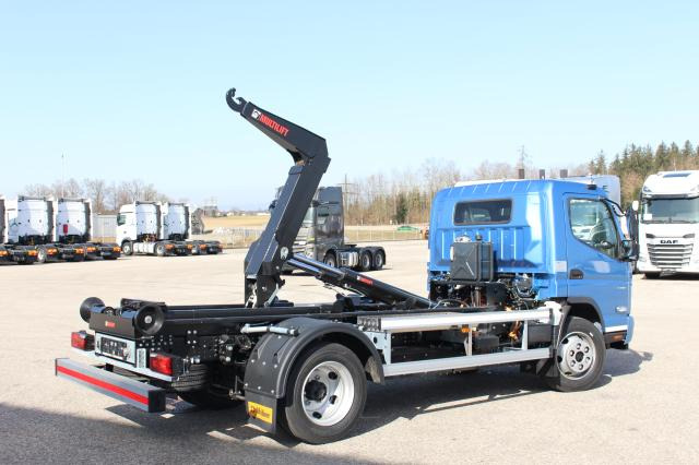 Camion ampliroll FUSO 9C18E