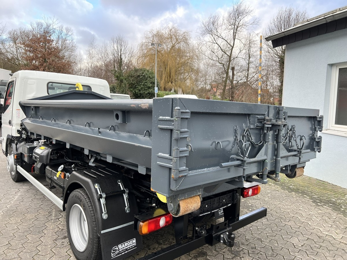 Camion ampliroll FUSO Canter FUSO 7C18 City Abrollkipper Miete